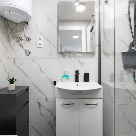 Tiny House In Krk Center Apartment